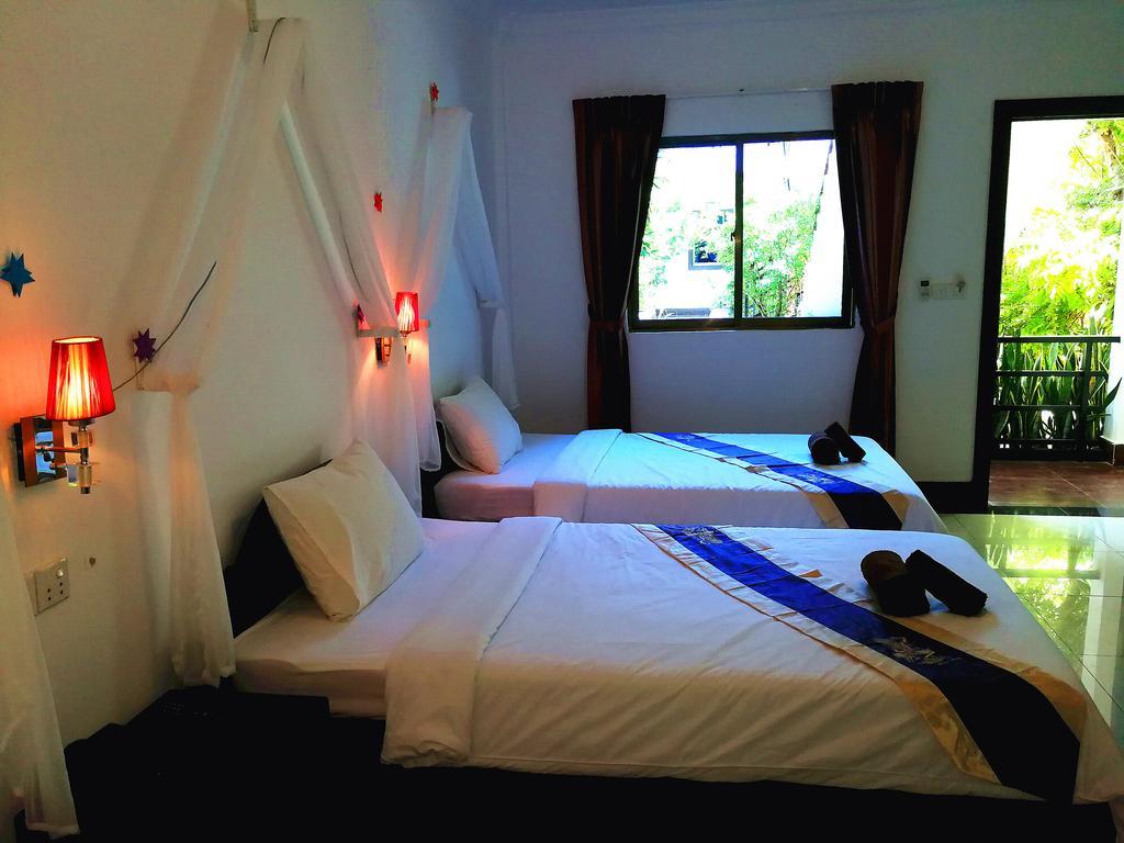 Angkor Hotel Siem Reap Exterior foto