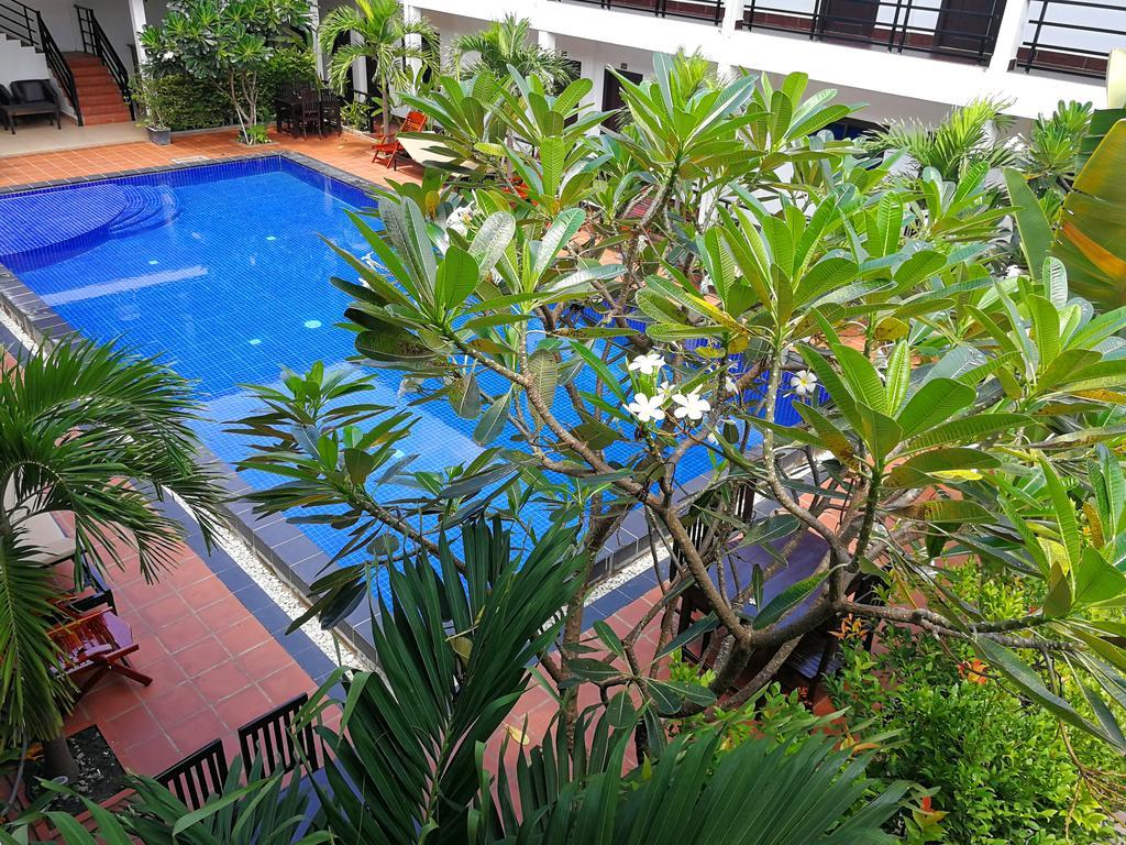 Angkor Hotel Siem Reap Exterior foto