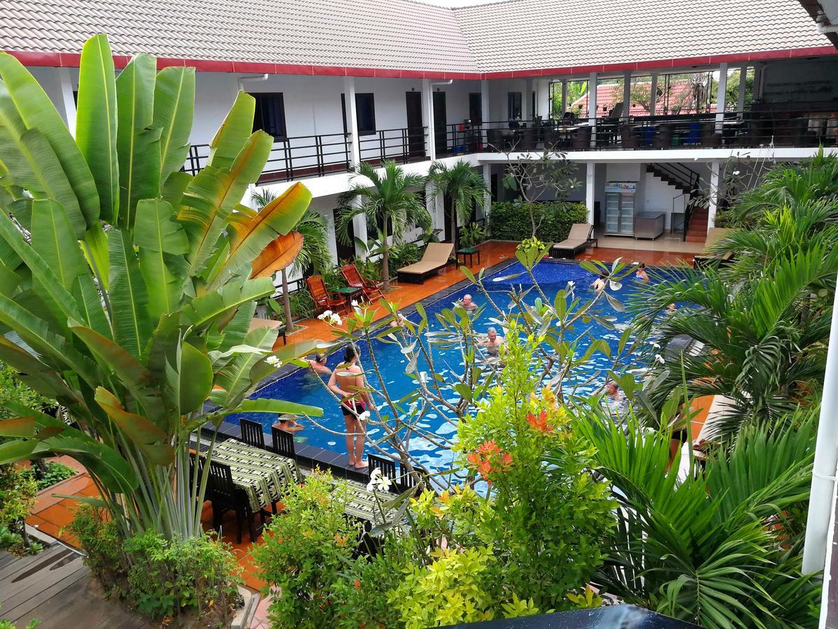 Angkor Hotel Siem Reap Exterior foto